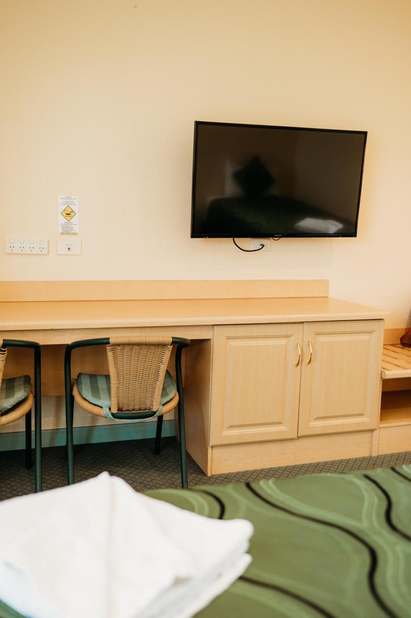 Ceduna Foreshore Hotel Motel Экстерьер фото