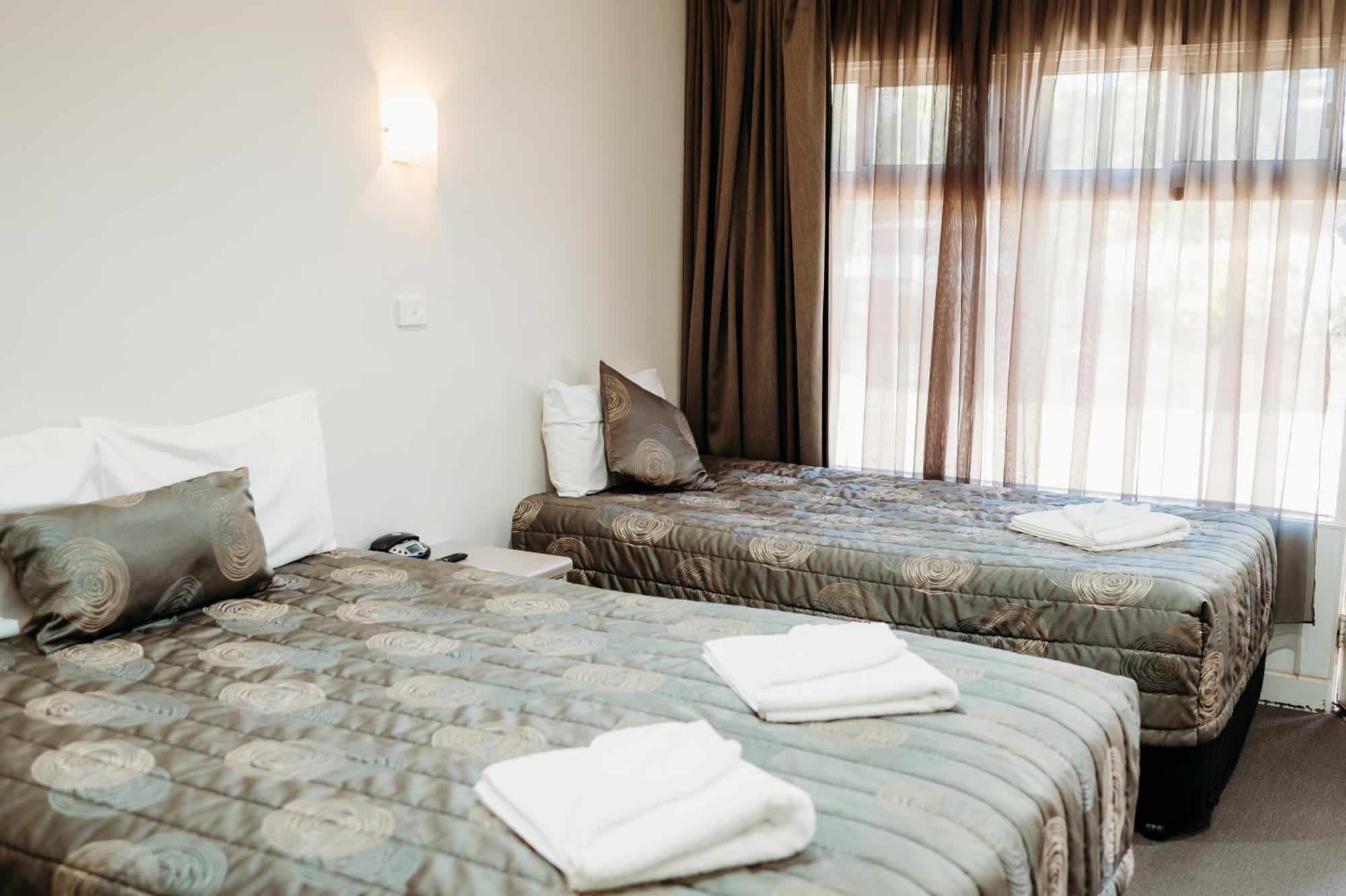 Ceduna Foreshore Hotel Motel Экстерьер фото
