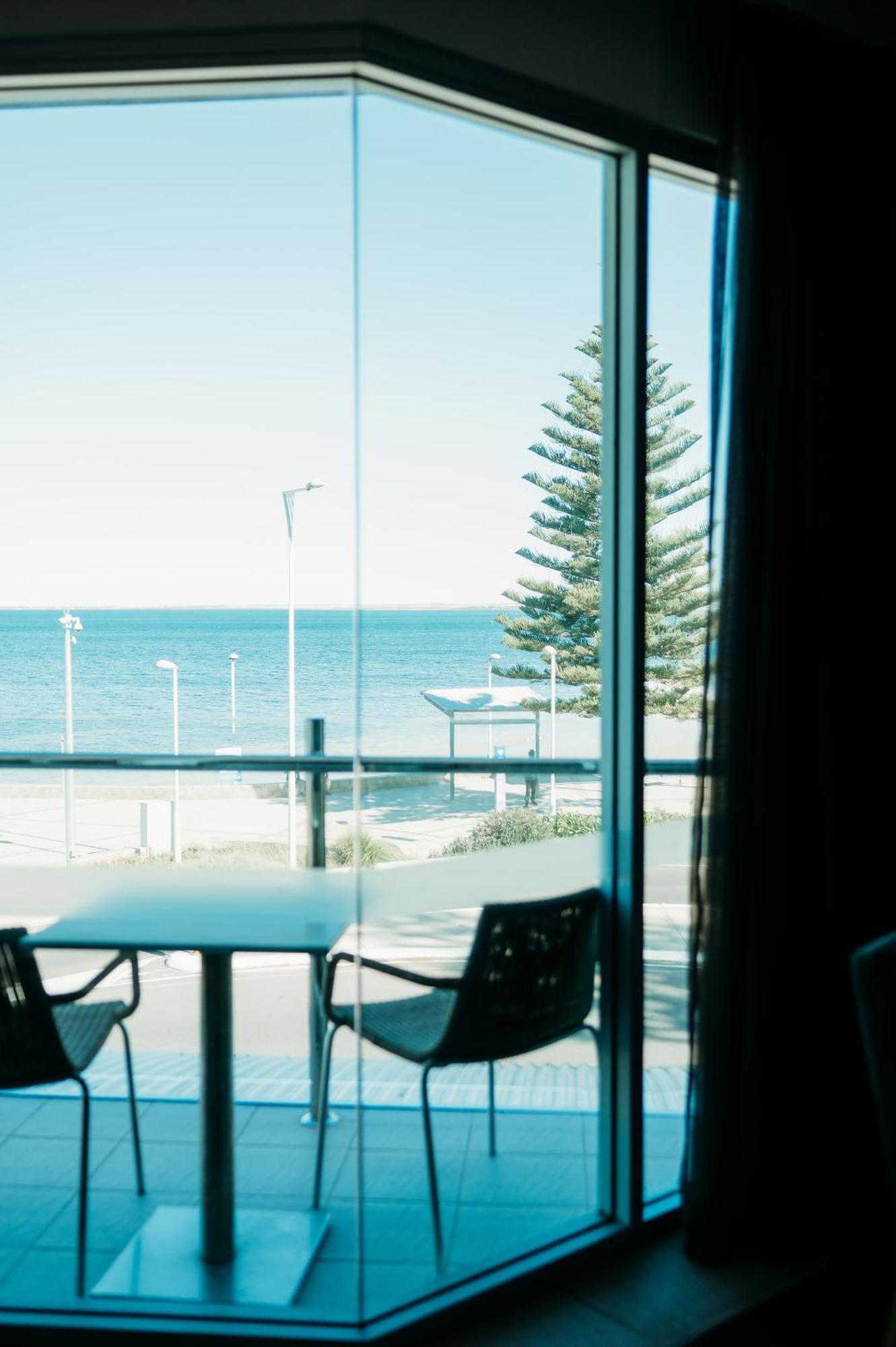 Ceduna Foreshore Hotel Motel Экстерьер фото